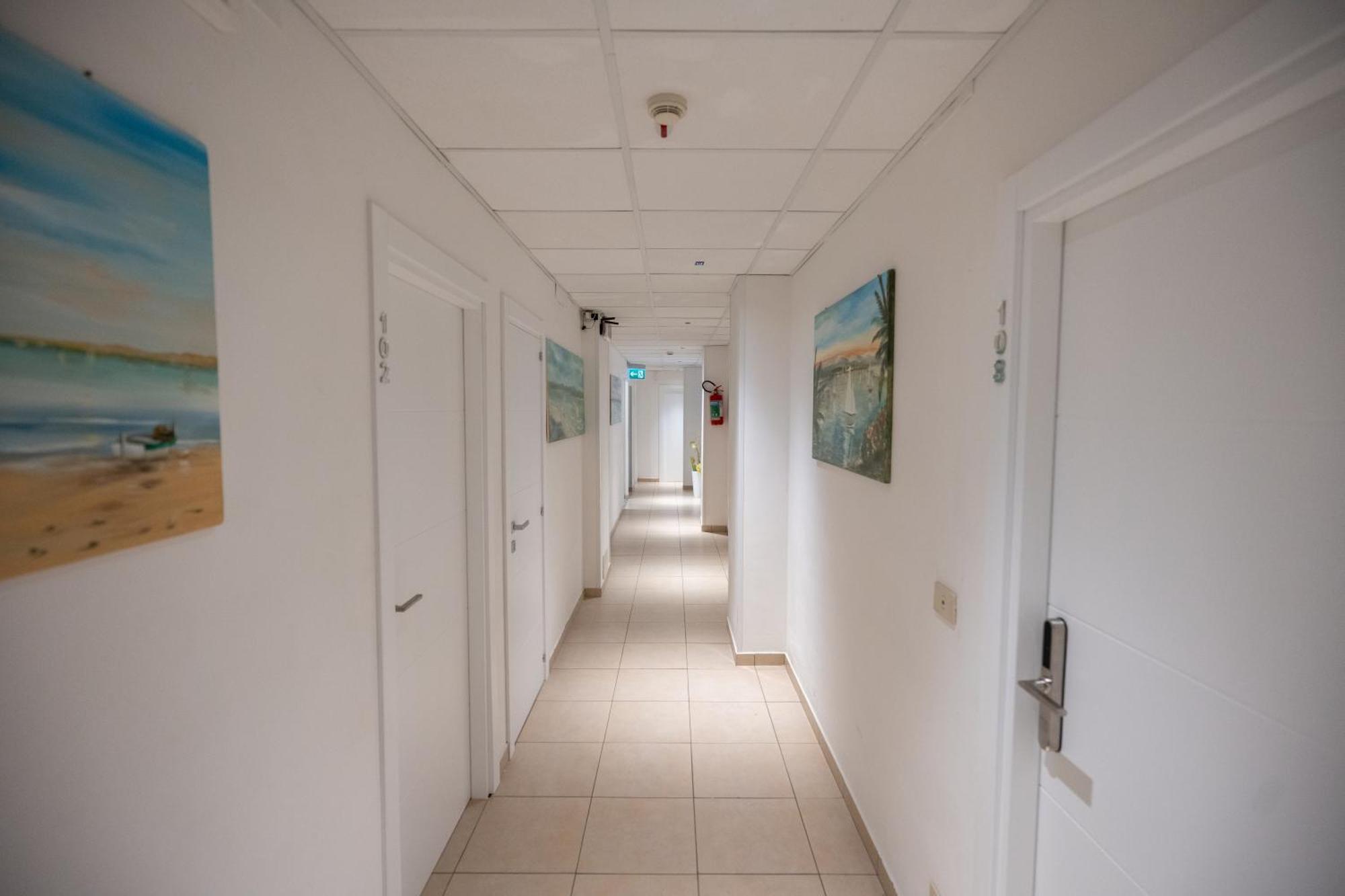 Hotel Petite Fleur Alba Adriatica Exterior foto